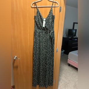 Emerald color pantsuit with floral print